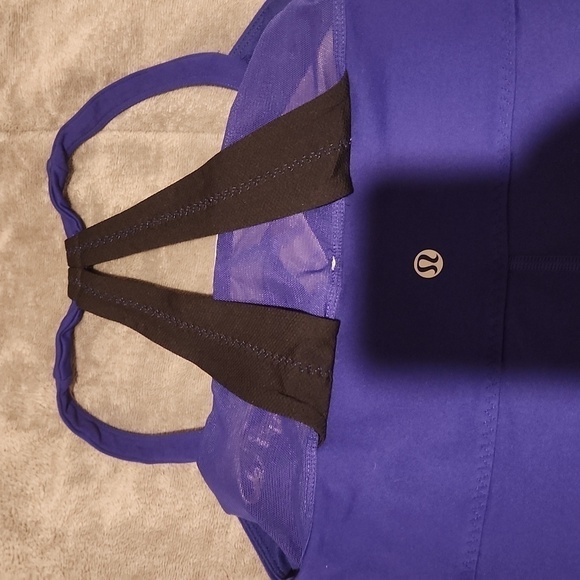 Lululemon  Top - Picture 7 of 8